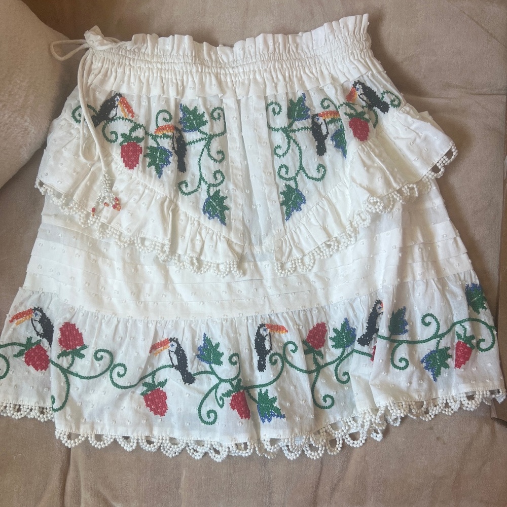 NWT FARM RIO Off-White Mini Skirt - Size Small